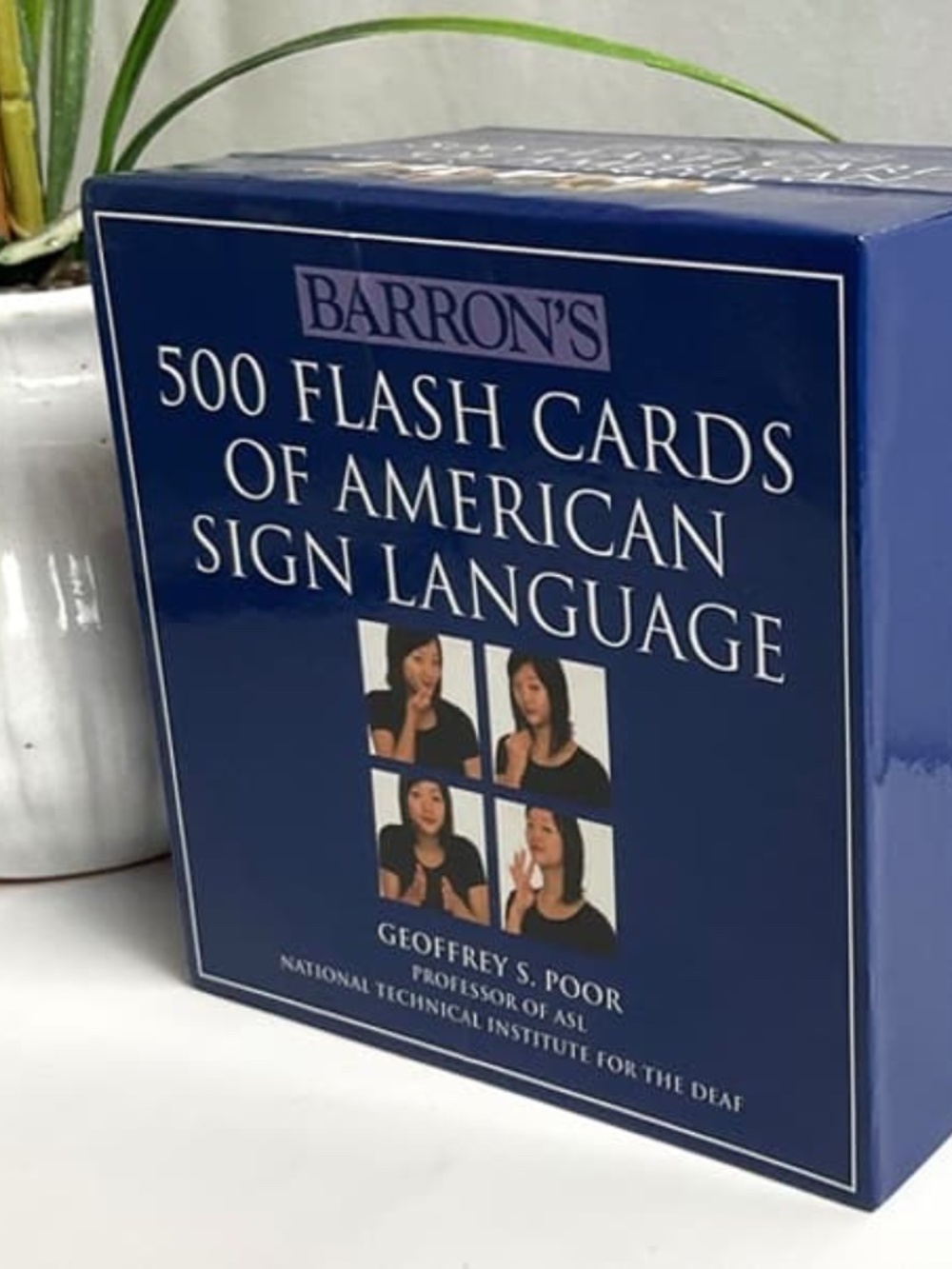 BARRON'S AMERICAN SIGN LANGUAGE~500 FLASH CARDS~LIKE NEW! - Picture 3 of 5